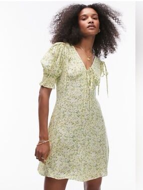 NWT Topshop Yellow Ditsy Floral Dress Cottagecore Puff Sleeve Size 6